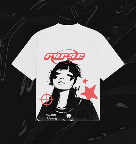 Retro Vibes: Get Your Hands on Y2k Graphic Tees!